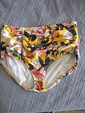 Torrid High-Waist Floral Bikini Bottoms in Yellow Size 3